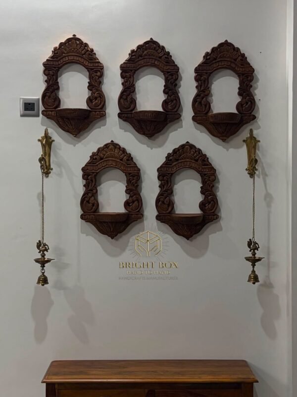 Madavilakku stand (1pc)
